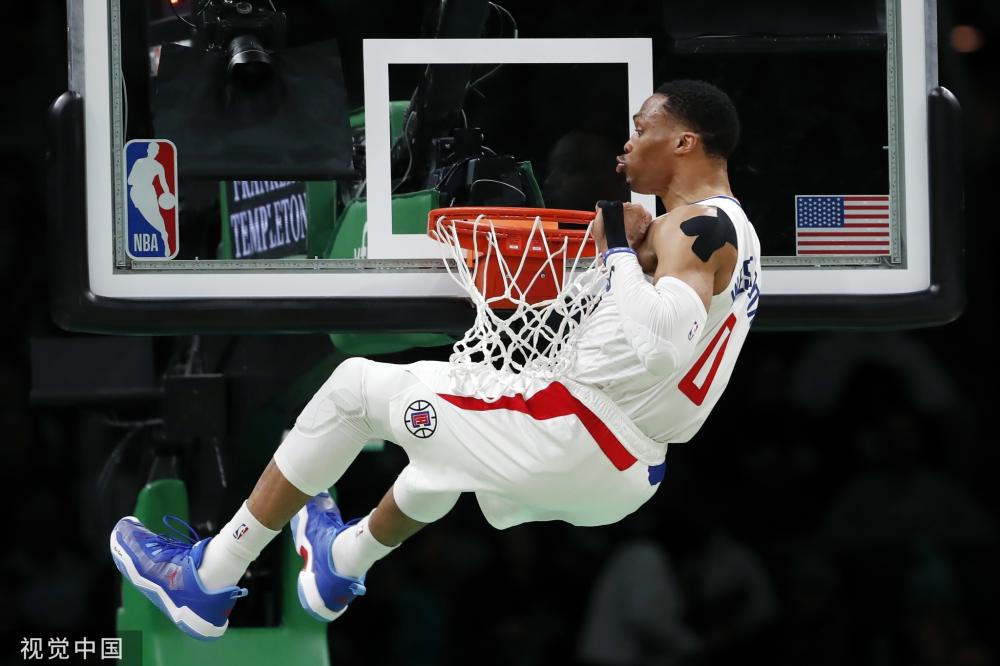 场上多次扮 场上多次扮