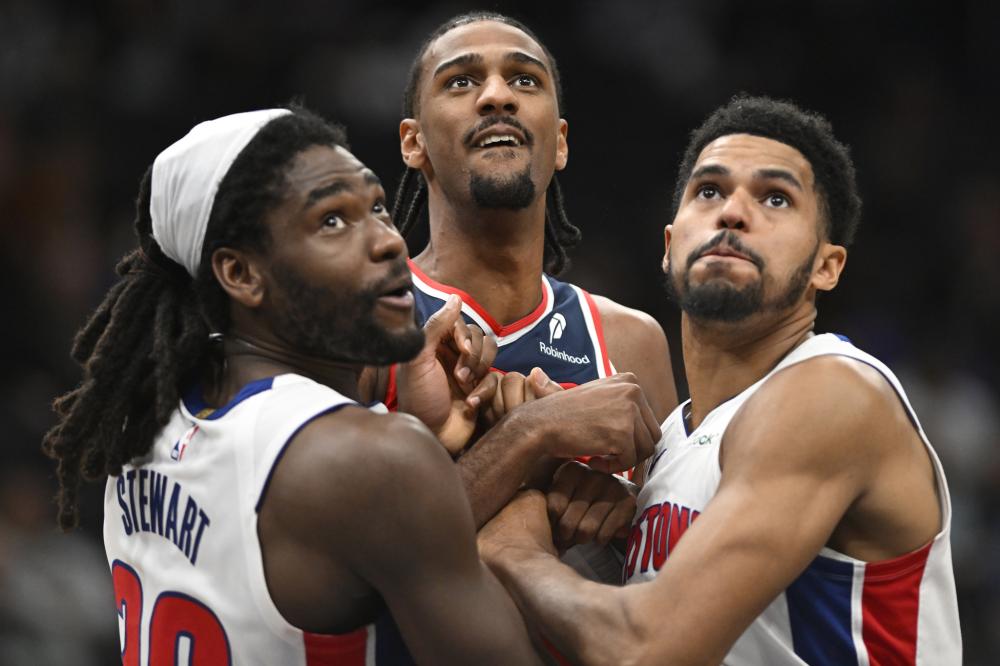 中担任首发 中担任首发